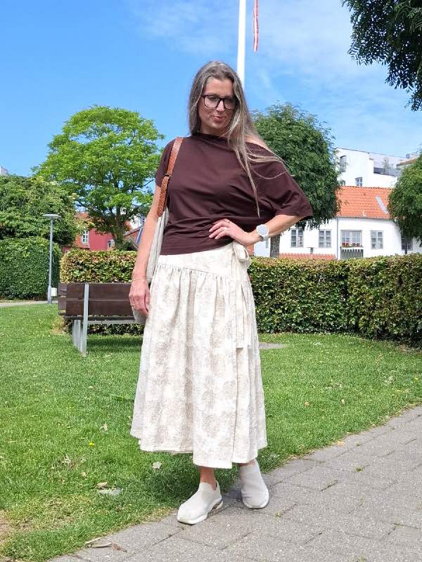 Poesy Patterns 1056: Slå om nederdel - Billede 3
