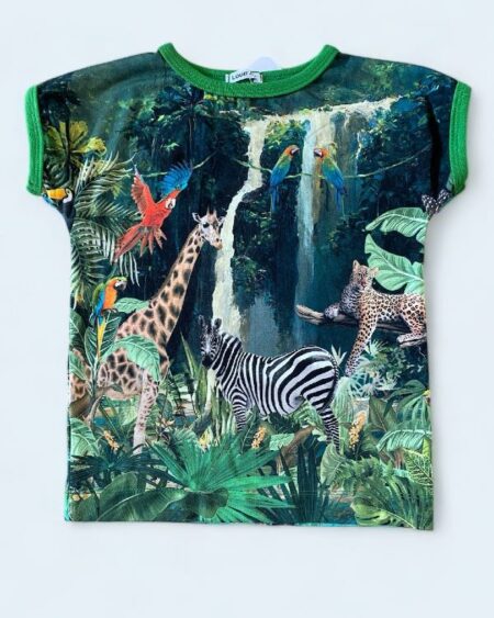 T-shirt med jungle vandfald i str 110