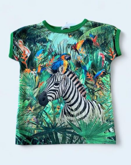 T-shirt med jungle zebra i str 122